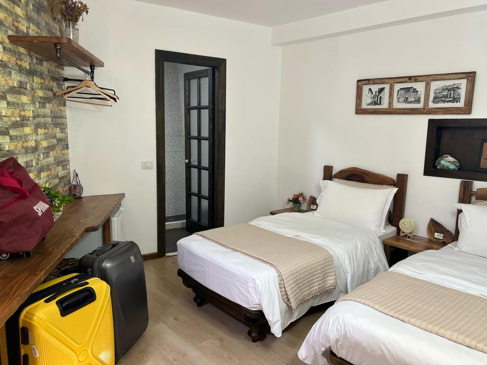 Hotel Omer Berati Quarto foto