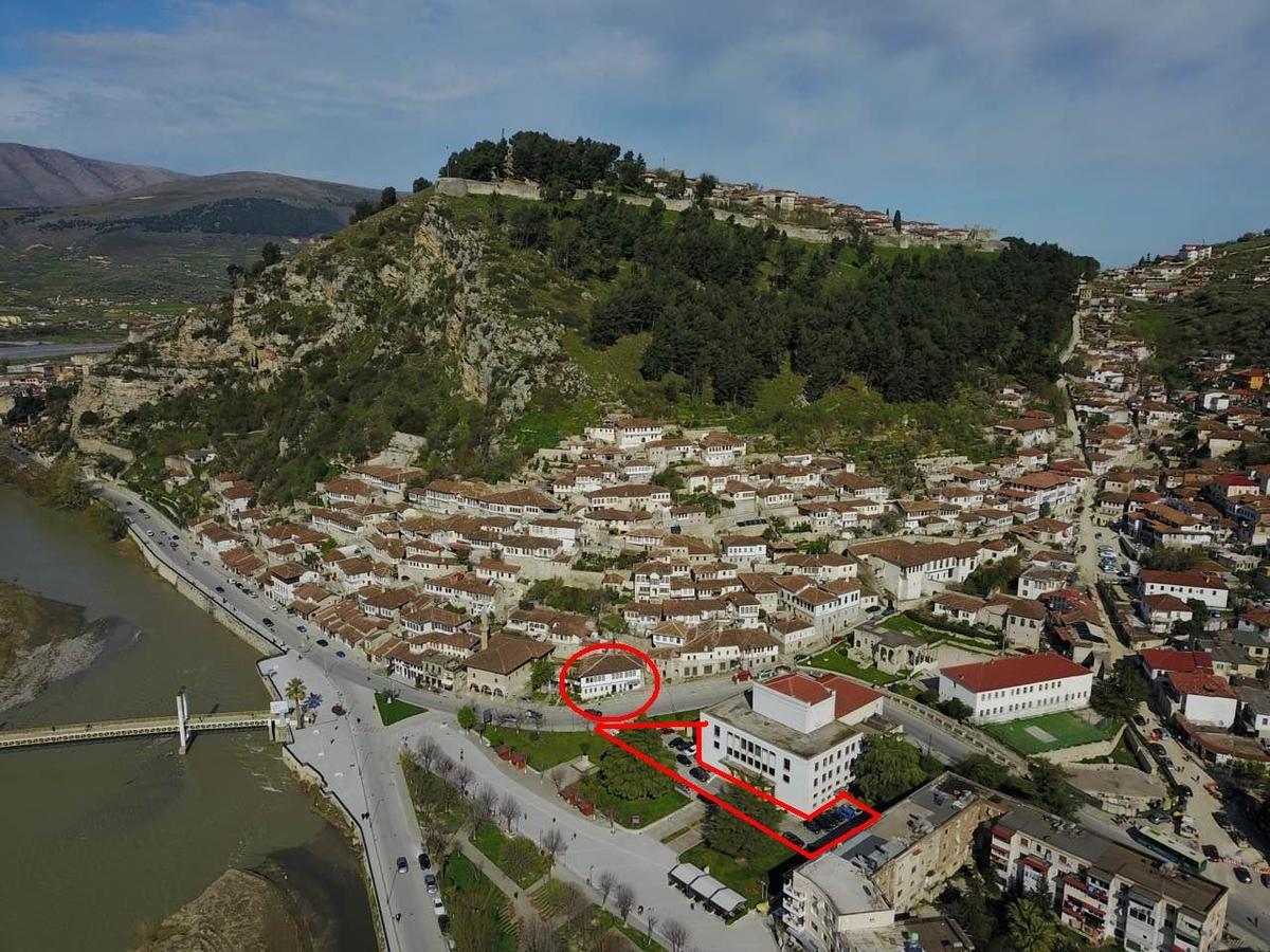 Hotel Omer Berati Exterior foto